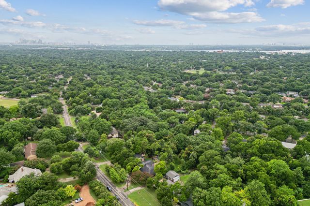 9403 Vinewood Drive, Dallas, TX 75228