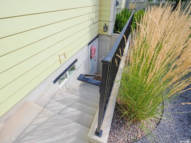 10328 S YELLOW KNIFE WAY, South Jordan, UT 84009