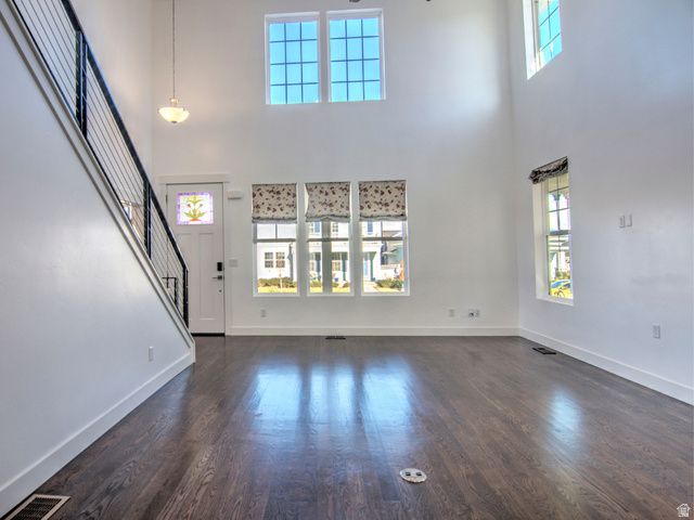 10328 S YELLOW KNIFE WAY, South Jordan, UT 84009