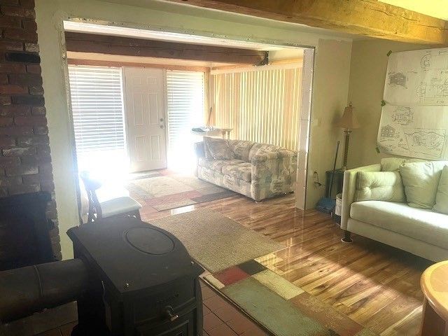 871 Pleasant St, Leominster, MA 01453