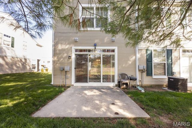 2058 Celebration Park Circle, Belleville, IL 62220