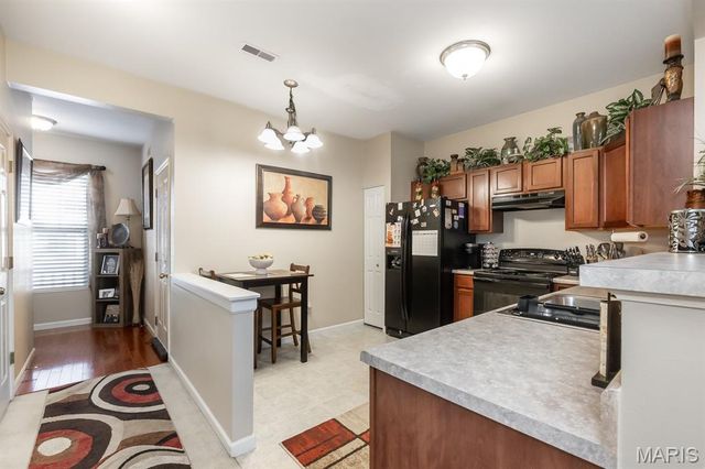 2058 Celebration Park Circle, Belleville, IL 62220