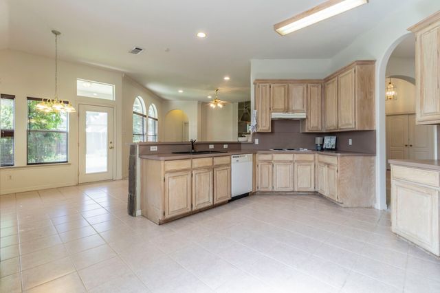 3528 Whitney Way, Hurst, TX 76054