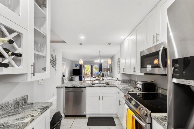 2350 NE 14th St Causeway 209, Pompano Beach, FL 33062