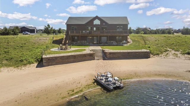 N8605 N Log Cabin Court, New Lisbon, WI 53950