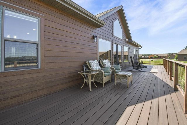 N8605 N Log Cabin Court, New Lisbon, WI 53950