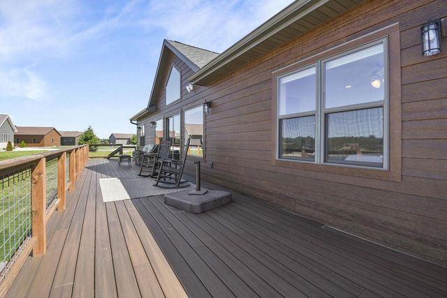 N8605 N Log Cabin Court, New Lisbon, WI 53950