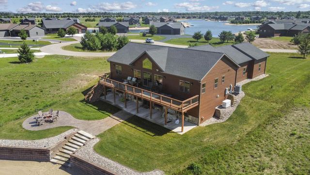 N8605 N Log Cabin Court, New Lisbon, WI 53950