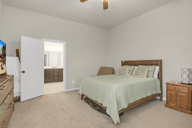 8406 Hunters Cliff Drive, Baytown, TX 77521