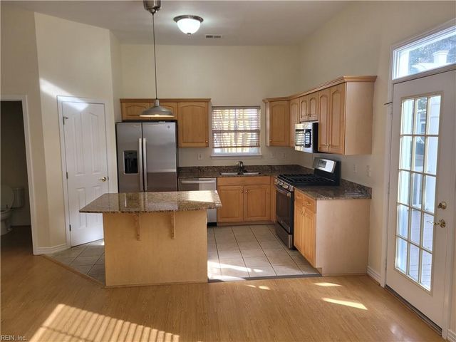 2204 Leeway CT, Virginia Beach, VA 23455