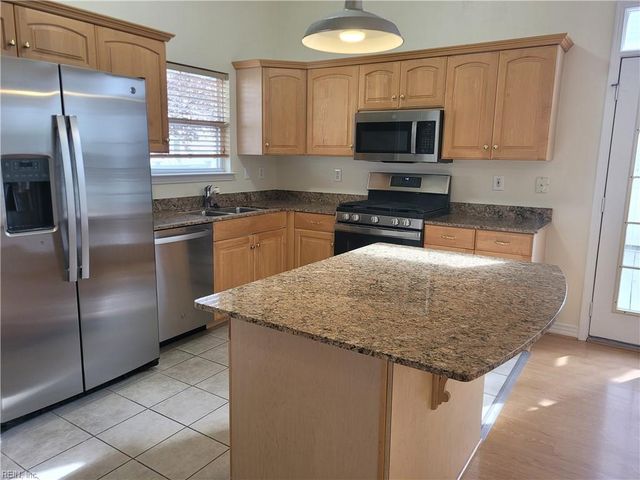 2204 Leeway CT, Virginia Beach, VA 23455