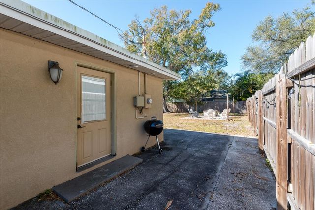 2407 S HAROLD AVENUE, Tampa, FL 33629