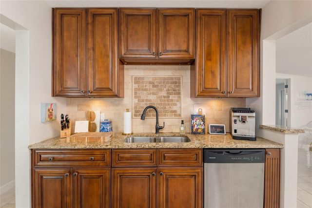 2407 S HAROLD AVENUE, Tampa, FL 33629