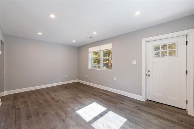 1391 Elizabeth SW Avenue, Atlanta, GA 30310