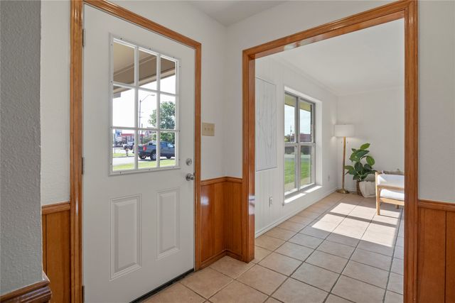 790 W Jefferson Street, Van Alstyne, TX 75495
