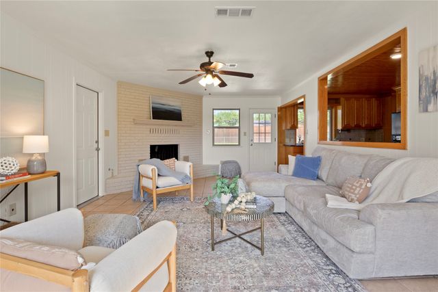 790 W Jefferson Street, Van Alstyne, TX 75495