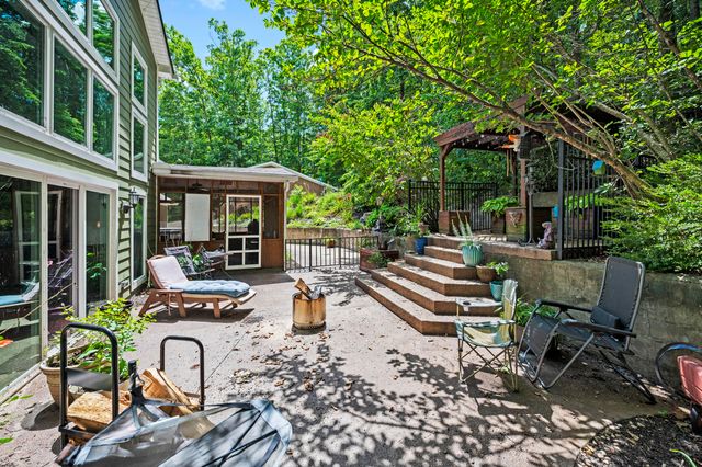 280 Pine Valley Road, Berea, KY 40403