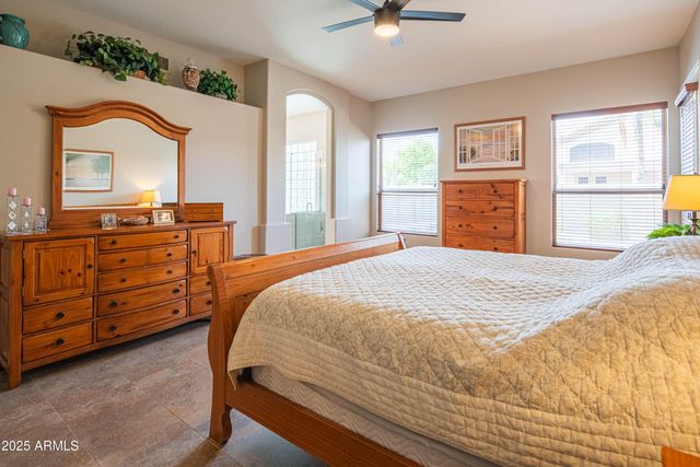 4374 E LARIAT Lane, Phoenix, AZ 85050