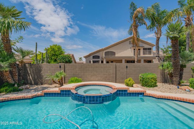 4374 E LARIAT Lane, Phoenix, AZ 85050