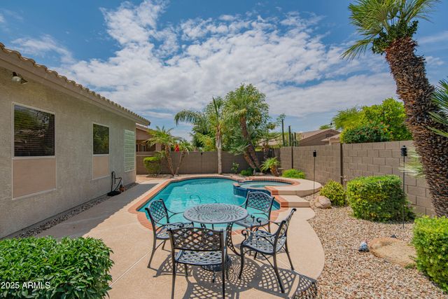 4374 E LARIAT Lane, Phoenix, AZ 85050
