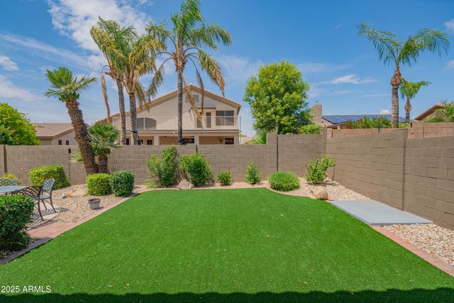 4374 E LARIAT Lane, Phoenix, AZ 85050