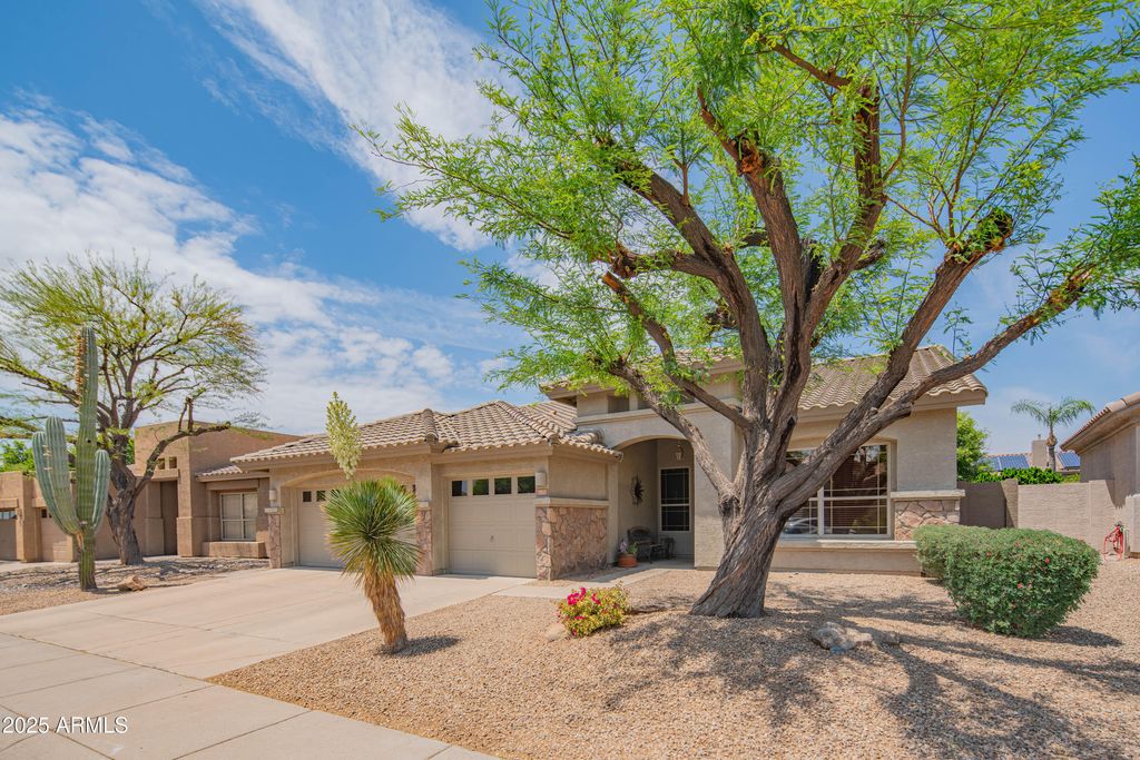 4374 E LARIAT Lane, Phoenix, AZ 85050 — photo 4