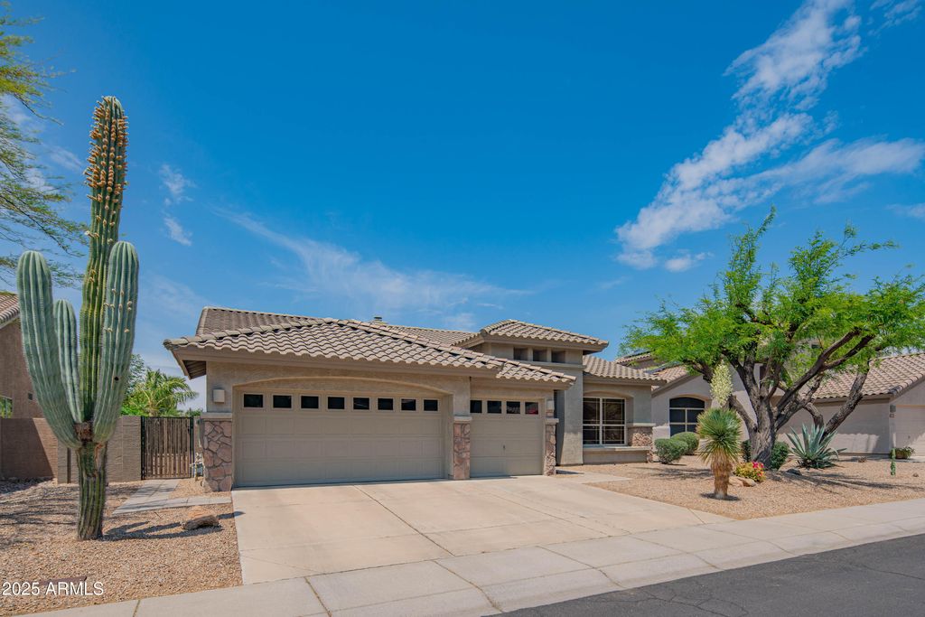 4374 E LARIAT Lane, Phoenix, AZ 85050 — photo 5
