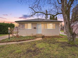 27624 Edward Street, Roseville, MI 48066