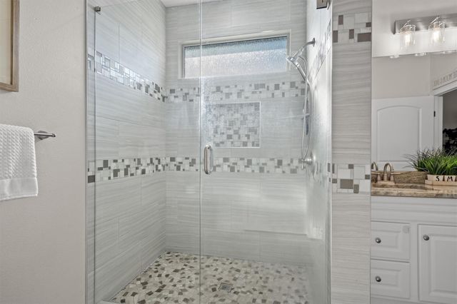 1880 E Highway 21, Paige, TX 78659