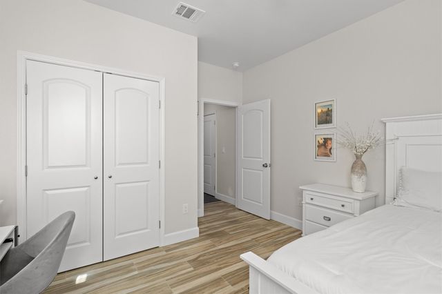 1880 E Highway 21, Paige, TX 78659