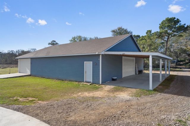 1880 E Highway 21, Paige, TX 78659