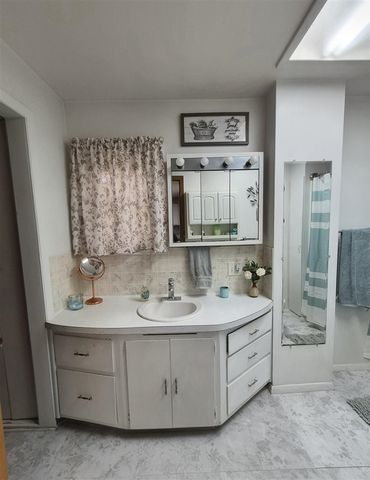 1320 Nazareth Road, Kalamazoo, MI 49048