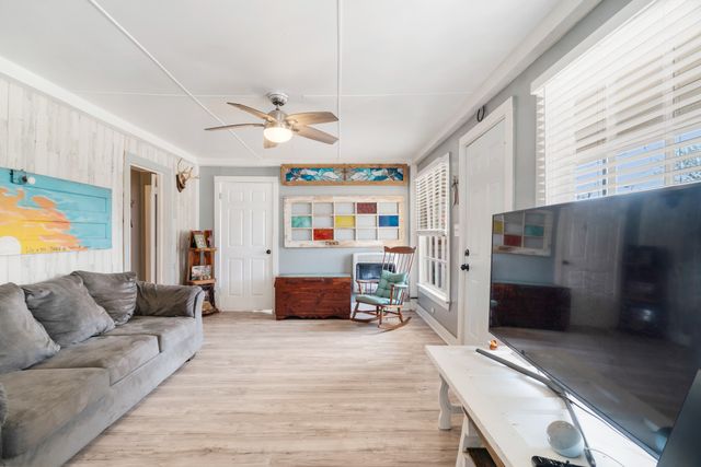 1115 SE 13th Street, Paris, TX 75460