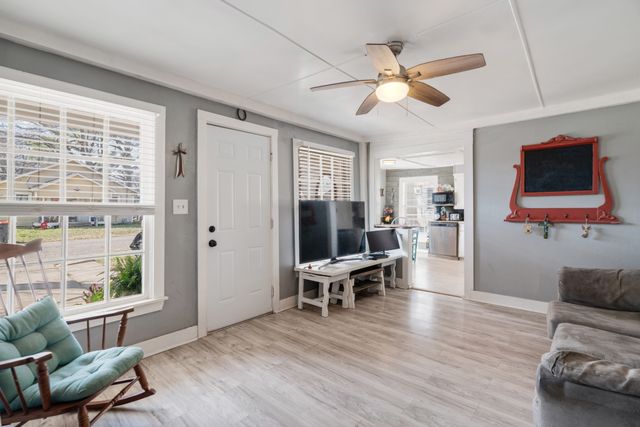 1115 SE 13th Street, Paris, TX 75460