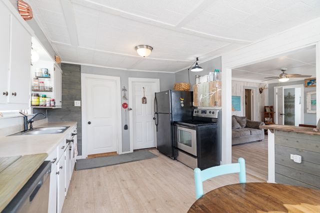 1115 SE 13th Street, Paris, TX 75460