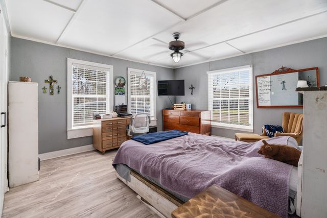 1115 SE 13th Street, Paris, TX 75460