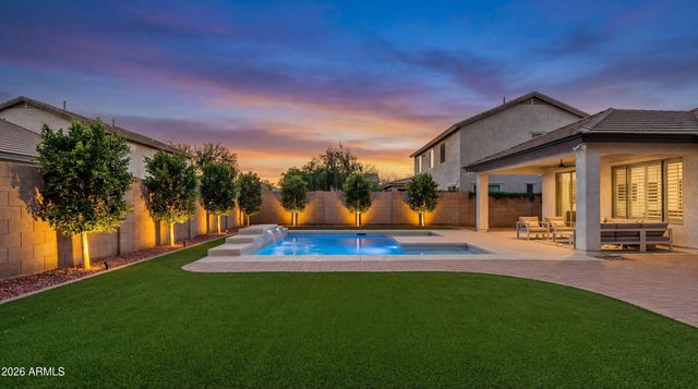 271 W ROADRUNNER Drive, Chandler, AZ 85286