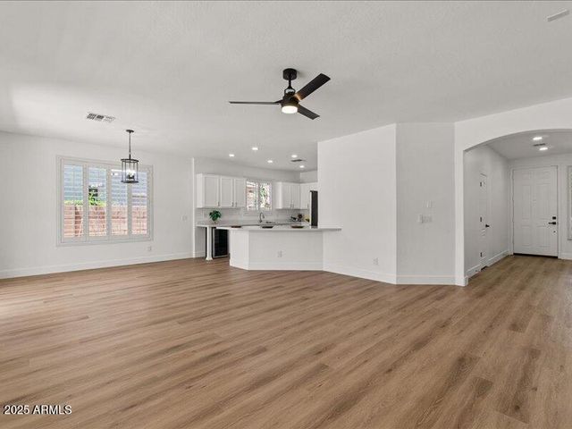 271 W ROADRUNNER Drive, Chandler, AZ 85286