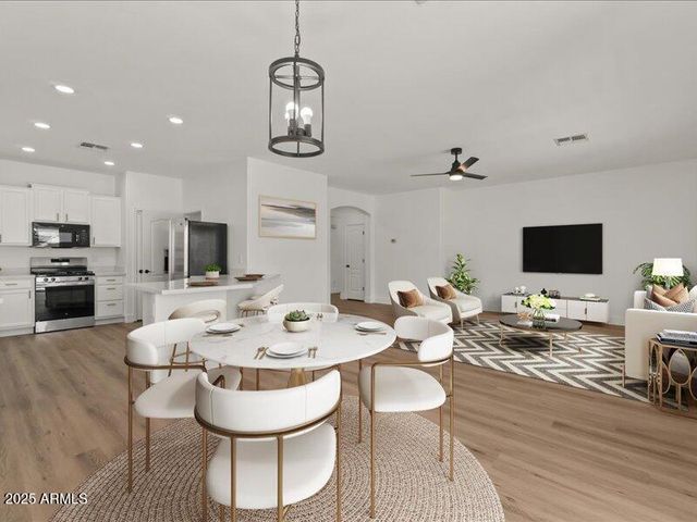 271 W ROADRUNNER Drive, Chandler, AZ 85286