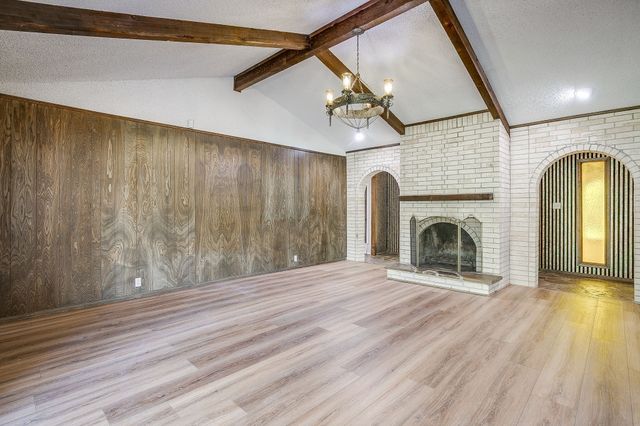 1417 Tarver Road, Burleson, TX 76028