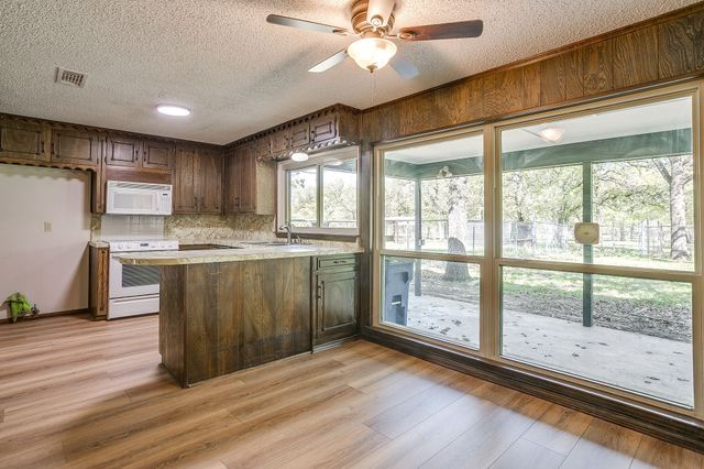1417 Tarver Road, Burleson, TX 76028