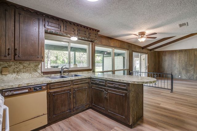 1417 Tarver Road, Burleson, TX 76028