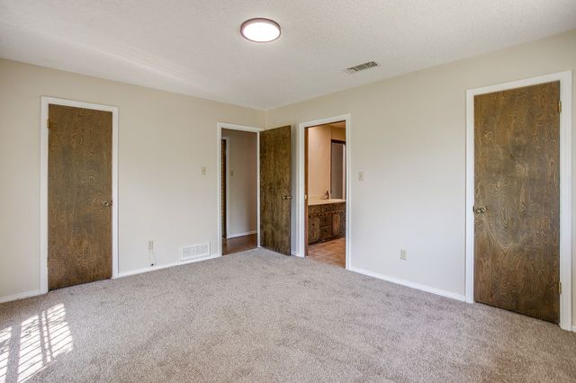 1417 Tarver Road, Burleson, TX 76028