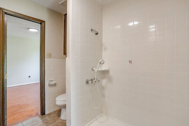 1417 Tarver Road, Burleson, TX 76028