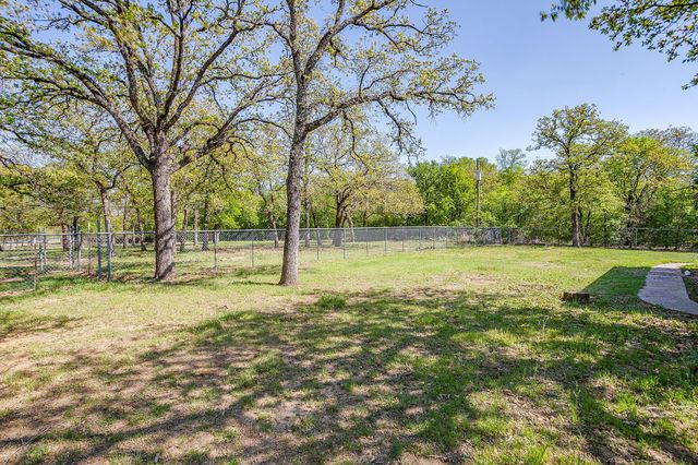 1417 Tarver Road, Burleson, TX 76028