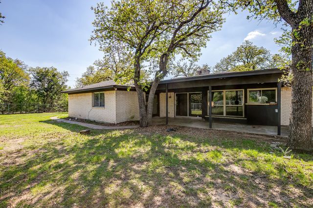 1417 Tarver Road, Burleson, TX 76028