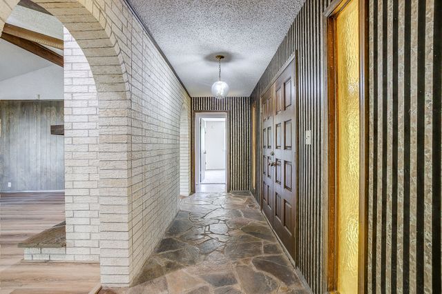 1417 Tarver Road, Burleson, TX 76028