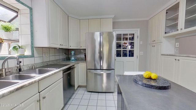 763 Brunswick Place SE, Belville, NC 28451