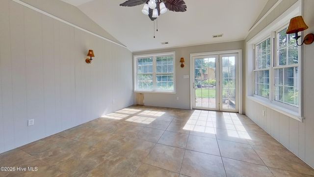 763 Brunswick Place SE, Belville, NC 28451
