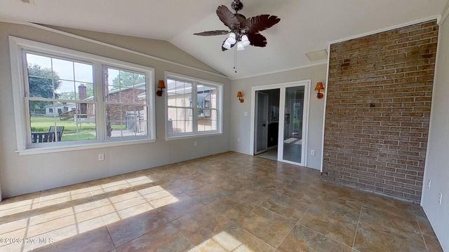 763 Brunswick Place SE, Belville, NC 28451